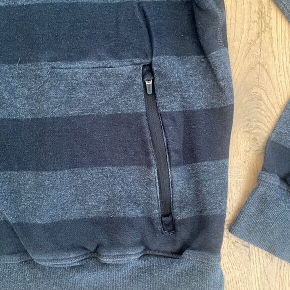 Vuori Clark Hoodie - Picture 9 of 9